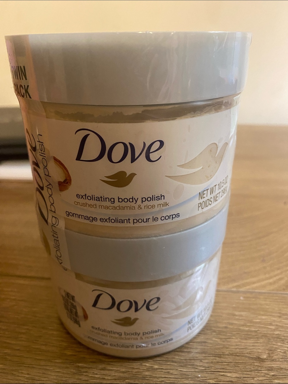 Exfoliating Body Polish - White (Crushed Macadamia & Rice Milk)